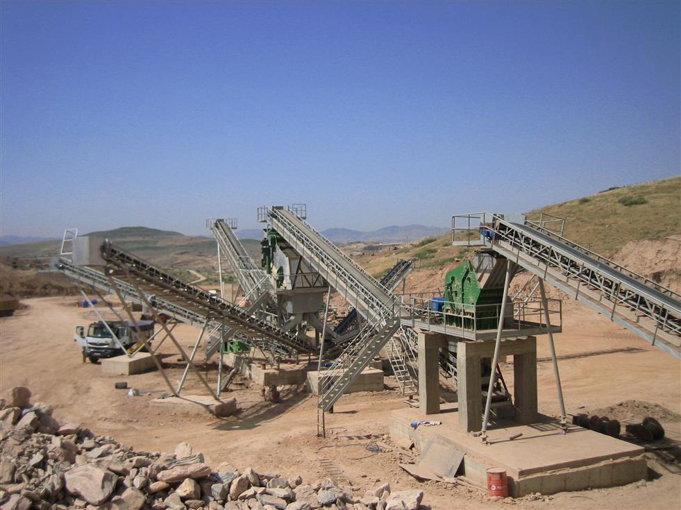 Algeria 200tph limestone aggregate combined crushing and screening station