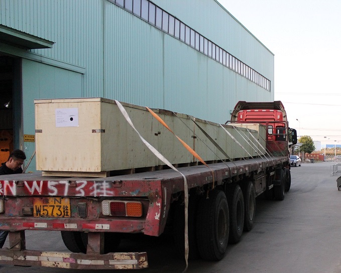 Crushing and screening equipment mass batch parts delivery site