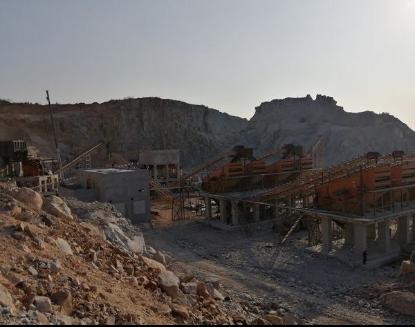1000tph granite aggregate sand making combined crushing and screening plant in Fujian, China